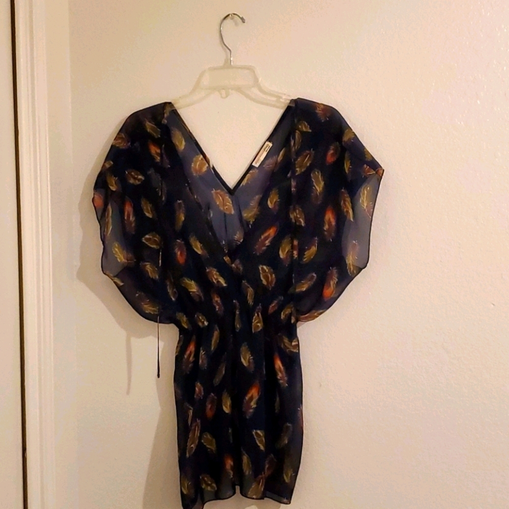 Leaf Top - Picture 1 of 4